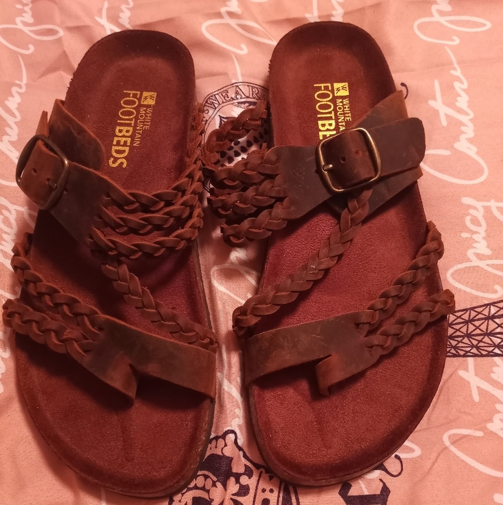 White Mountain Sandals New!!